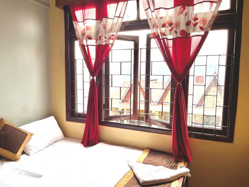 Hotel Red Rose Gangtok Esterno foto